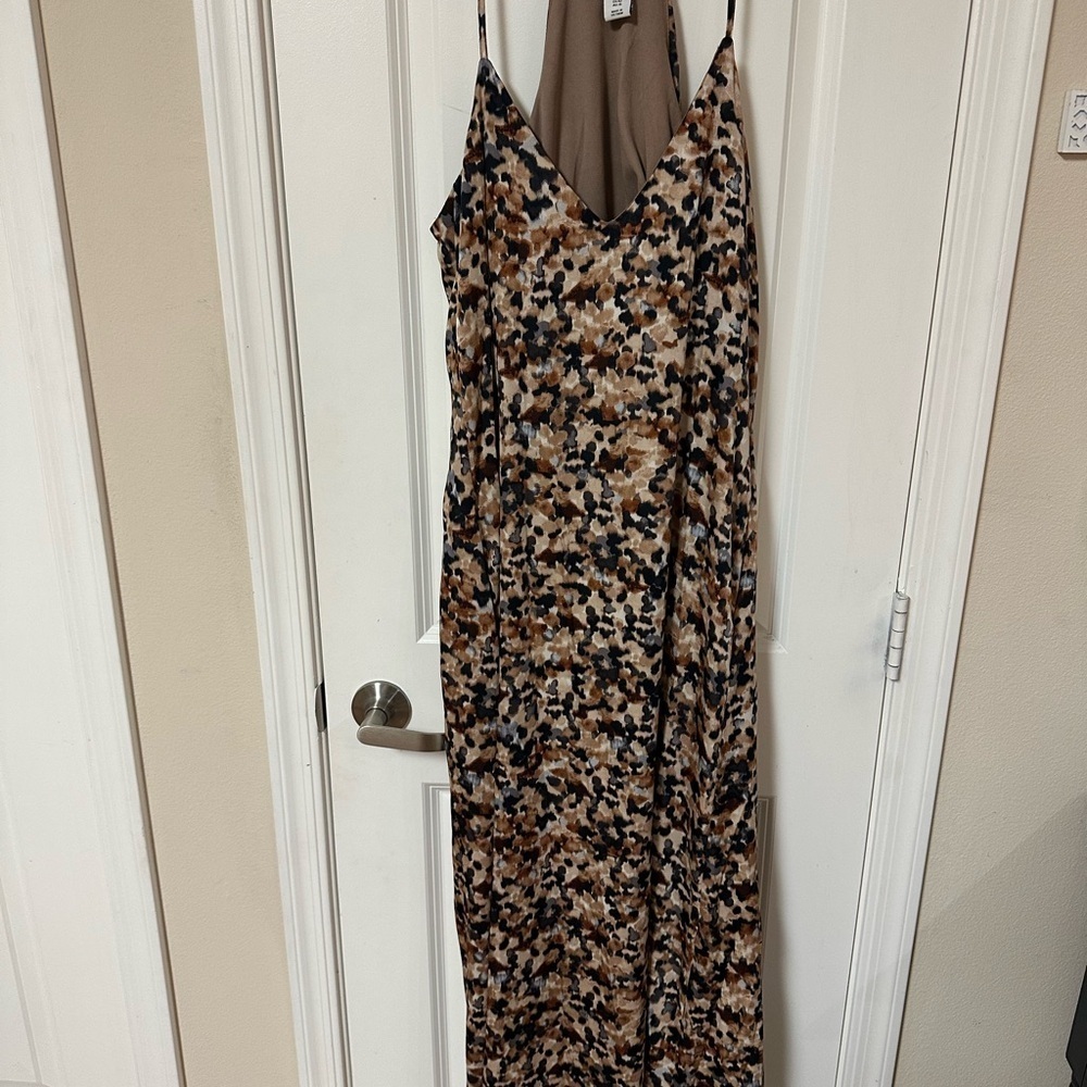 NWT!! Nicole Miller Black and Brown Floral Maxi Dress - Picture 12 of 12